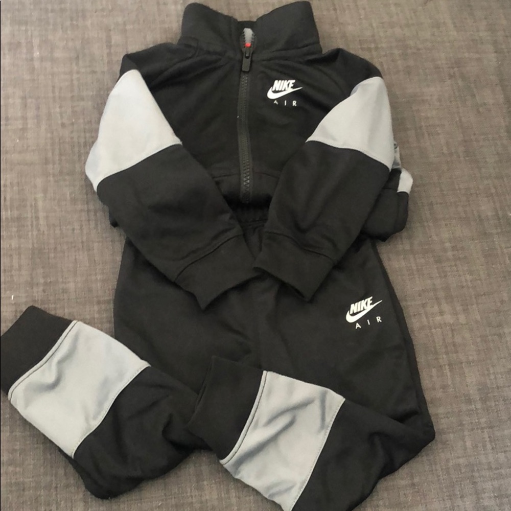 Nike sweat suit